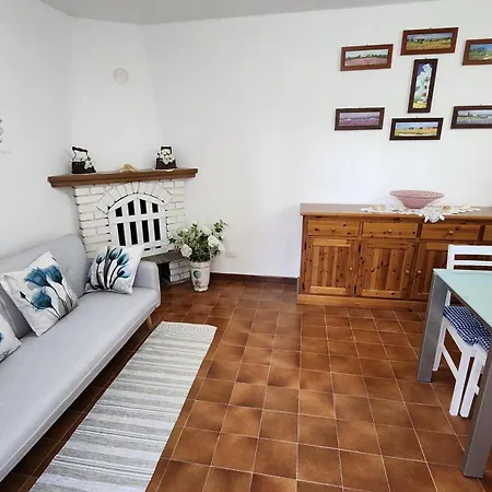 Laura'S House, A Whole House With A Lake View, 5 Kilometers From Varenna Дом отдыха Льерна