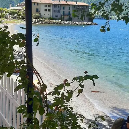 Laura'S House, A Whole House With A Lake View, 5 Kilometers From Varenna Дом отдыха Льерна